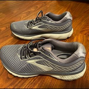Brooks Ghost 12